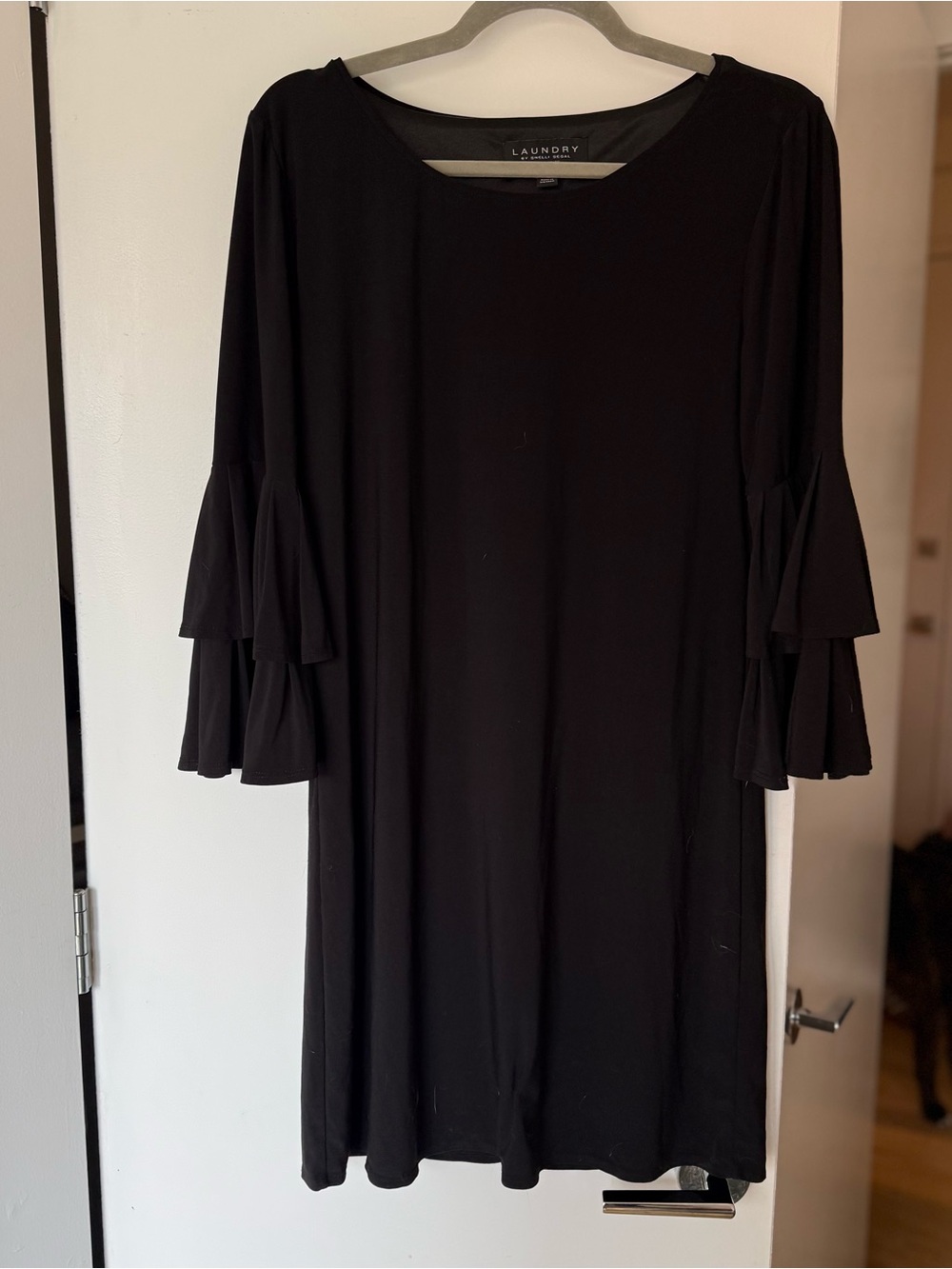 Laundry By Shelli Segal Black Tiered Ruffle Sleeve Shift Dress